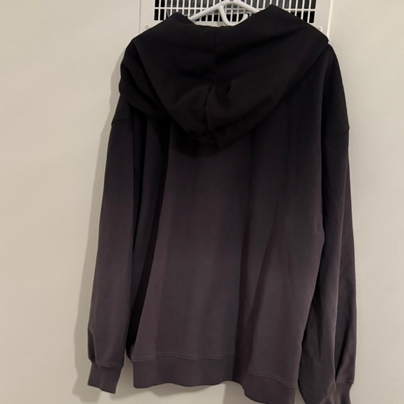 Aritzia TNA Charcoal Gradient Hoodie - Picture 3 of 4